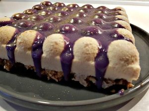 Karameldrøm med kiksebund