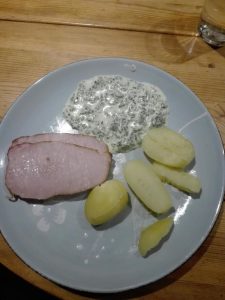 Hamburgerryg med grønlangkål