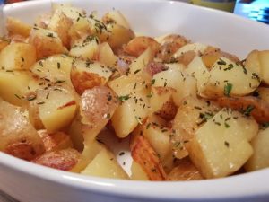 Ovnstegte kartofler