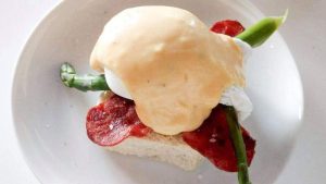 Egg Benedict med Asparges