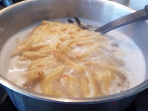 Hjemmelavet pasta med safran