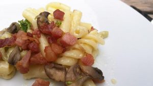 Mac and cheese deluxe