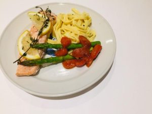 Laksepakker med hvidvin og citron