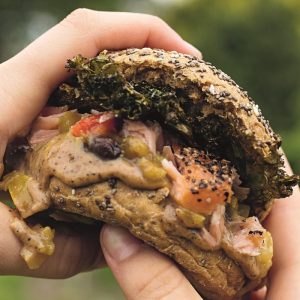 Sandwich med laks og bananchutney