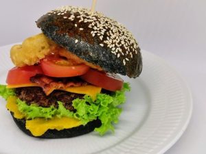 Sorte burgerboller til Halloween
