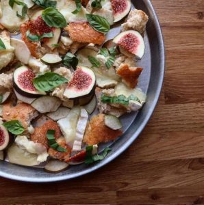 Gratineret gedeost i fad