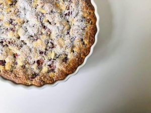 Rabarbertærte med marcipan og hvid chokolade