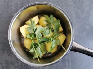 Kartofler med løvstikke