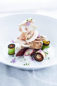 Skorzonerrødder i rødvin