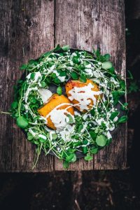 Saltbagt kålroe (bålmad)