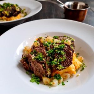 Gammeldags oksesteg med perleløg