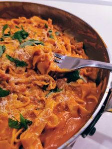 Pasta pomodoro (pasta med tomatsovs)