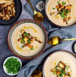 Super cremet champignonsuppe