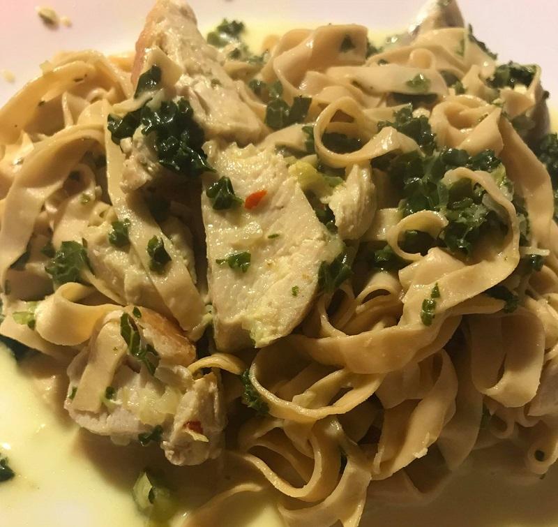Bønnepasta med kyllingebryst