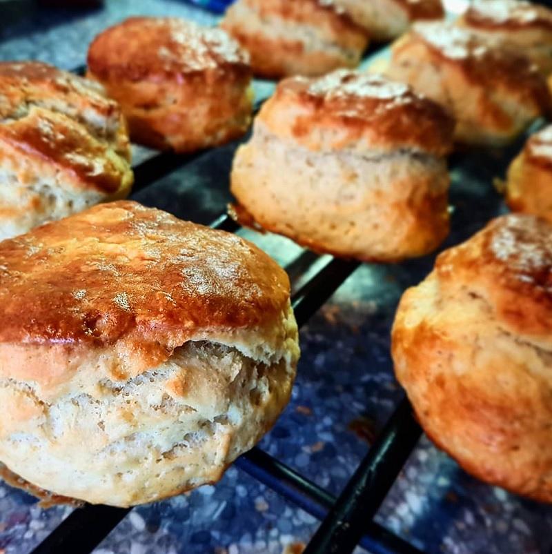 Friskbagte scones
