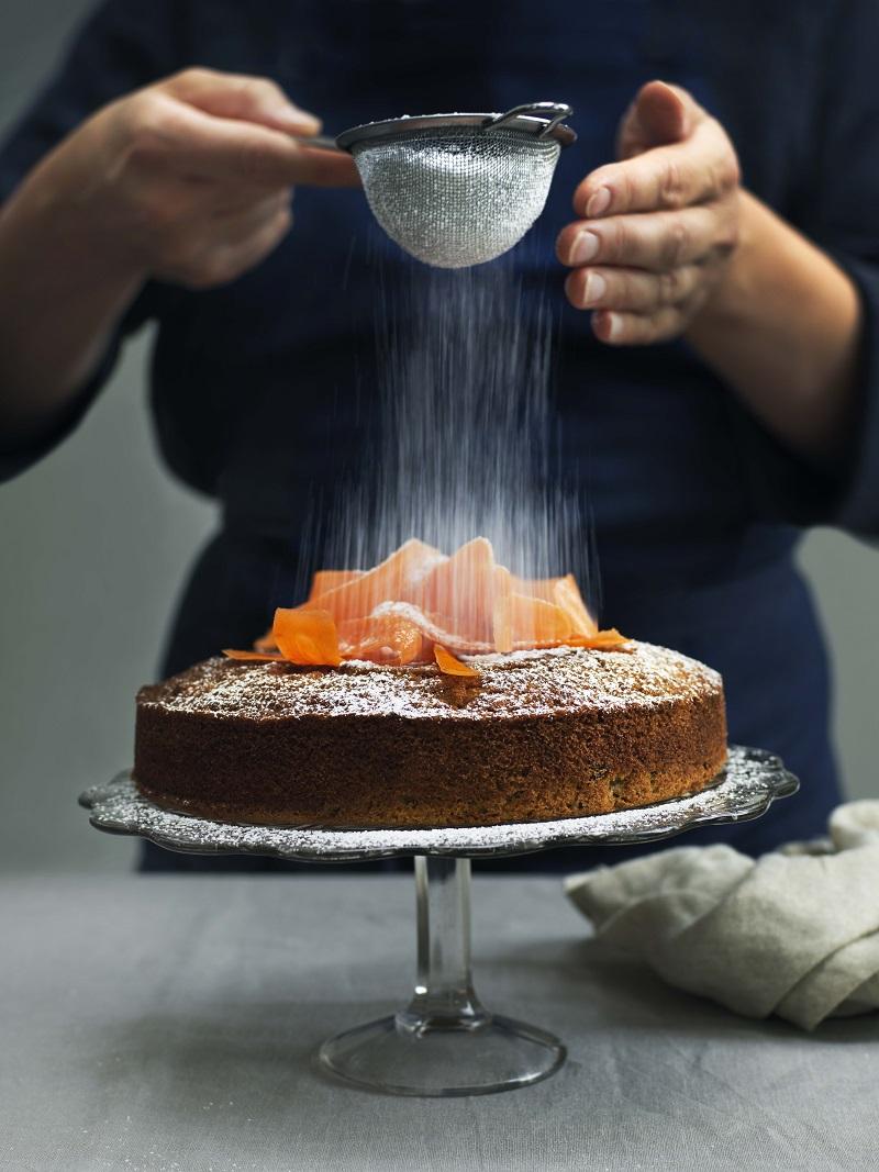 Glutenfri gulerodskage