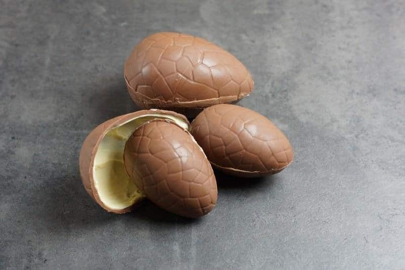 Hjemmelavet kinderæg (chokoladeæg)