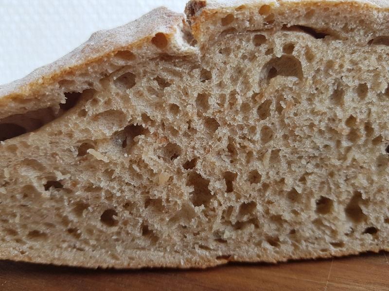 Langtidshævet brød med surdej