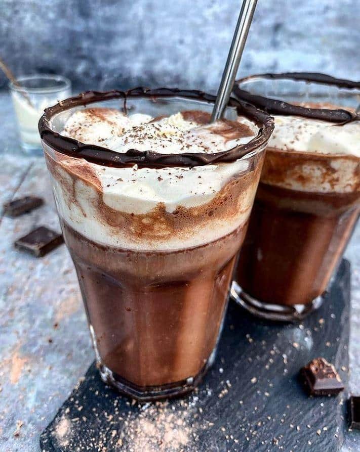 Varm kakao med rom og Kahlua