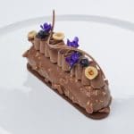 Chokoladebar med blåbær og hasselnødder