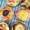 Åbne fastelavnsboller med klassisk fyld