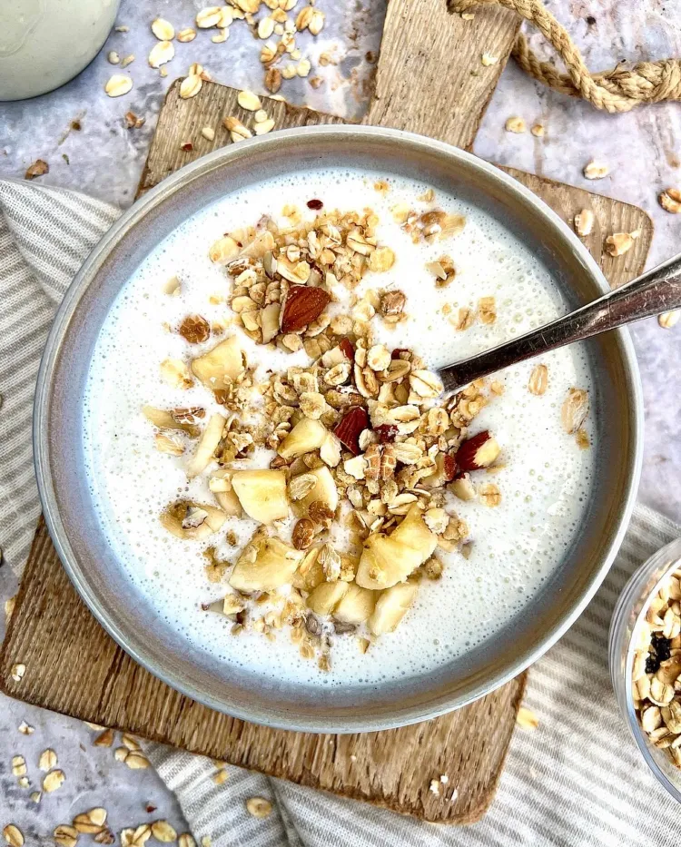 Banankoldskål med ristede havregryn og mandler 1
