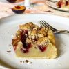 Blommetærte med nøddecrumble