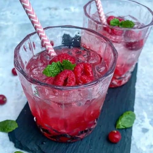 Hindbær cocktail med Malibu