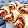 Pizzahorn med tomat, skinke og ost (1)