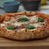 Pizza Margaritha i pizzaovn
