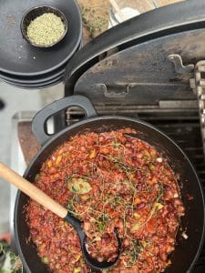 Grillet Millionbøf med bacon og bønner