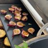 Grillede karamelliserede rødløg