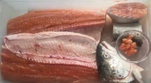 Laks– udskæring af hel fisk