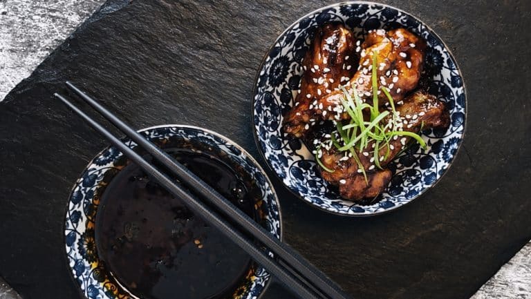 Teriyaki wings – sticky chicken wings med et strejf af Japan