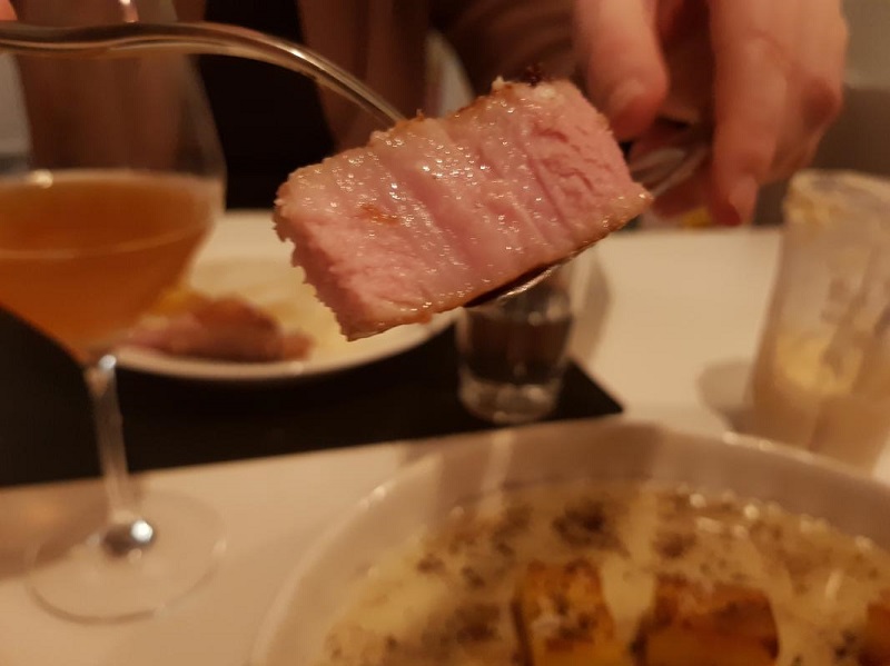 cyklus kaos klinke ✓?Sous vide Iberico svinefilet med sprøde kartofler, knoldselleripure og  brunet smør | opskrift på Gastro Fun
