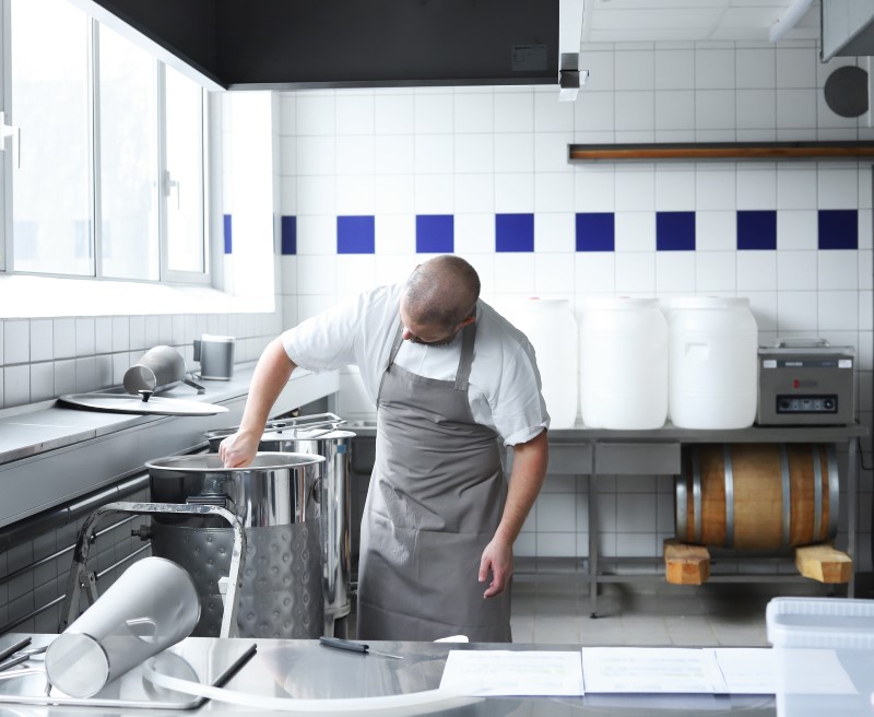 domestic.Lab - Morten og brygning - Samantha Fotheringham
